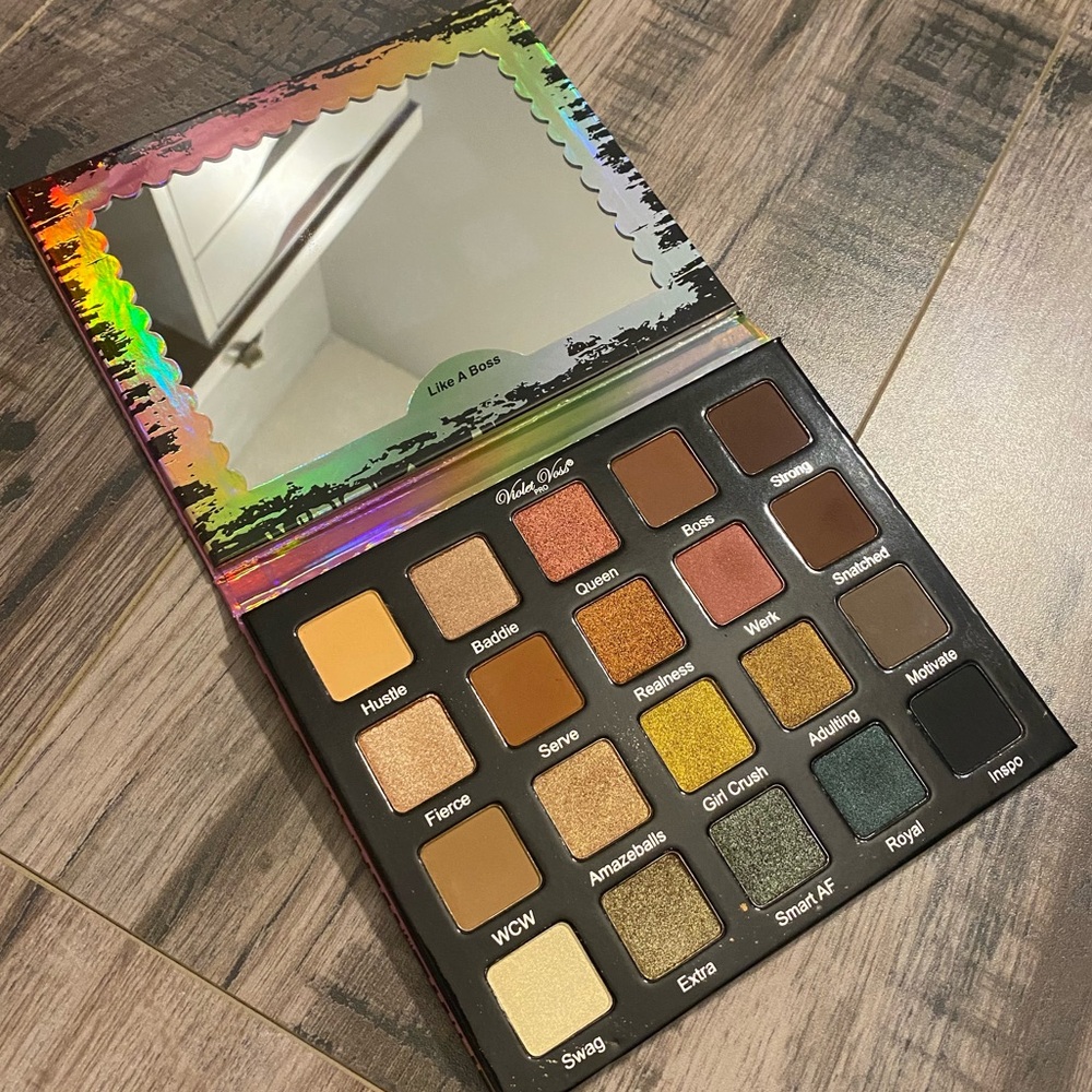 Violet Voss Like A Boss Eyeshadow Palette